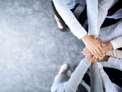 Manfaat Kolaborasi Antar Pengusaha Kecil untuk Mengadakan Event Bazar Bersama di Kota